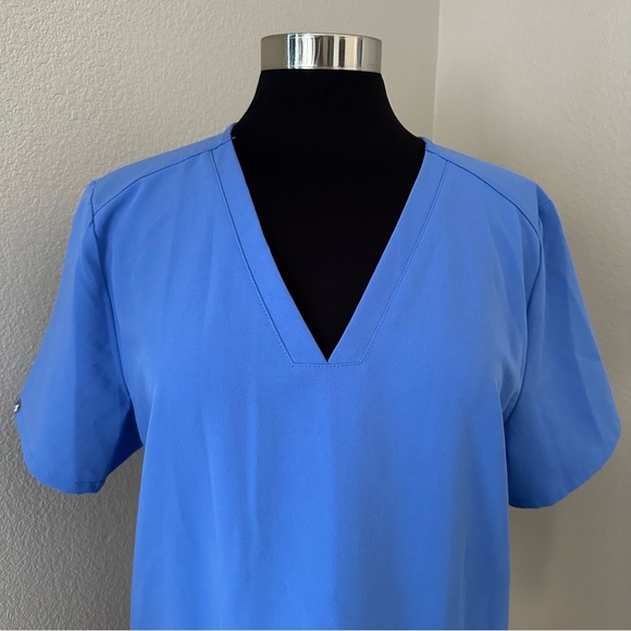 FIGS Capri Blue Casma-Three Pocket Scrub Top Size XL PO1203 - Picture 4 of 14